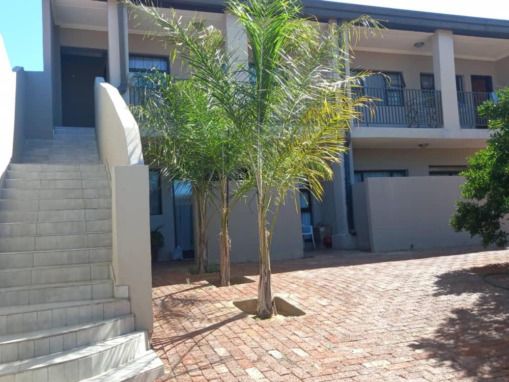 Self-Catering Studio, Unit 3 On Krupp วินด์ฮุก ภายนอก รูปภาพ