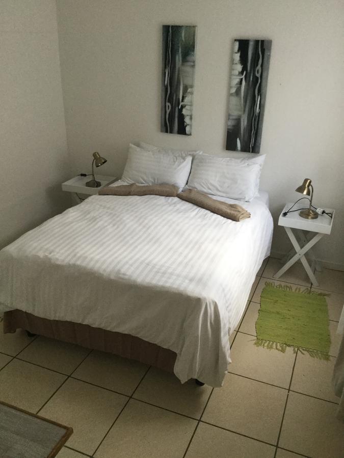 Self-Catering Studio, Unit 3 On Krupp วินด์ฮุก ภายนอก รูปภาพ